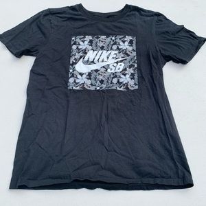 NIKE SB tee